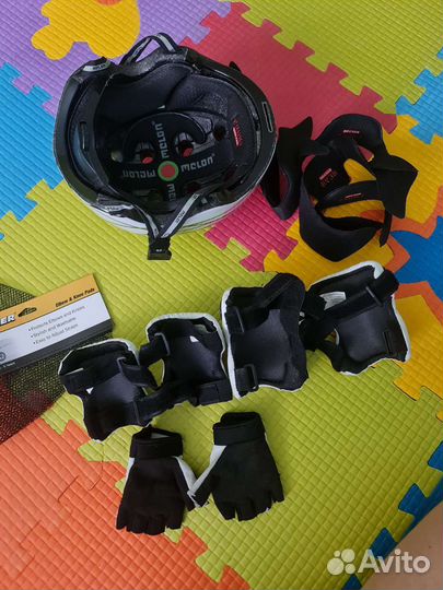 Защита: шлем, налокотники, наколенники, перчатки