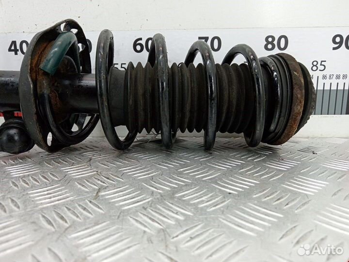 Стойка для Opel Astra H