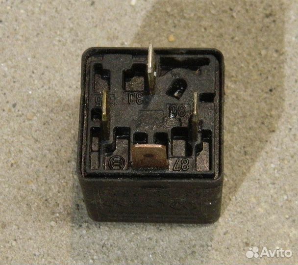 Реле 0332014156 Audi 80 B3