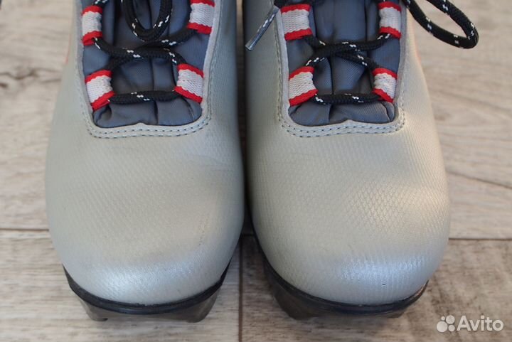 Лыжные ботинки 35 р-р