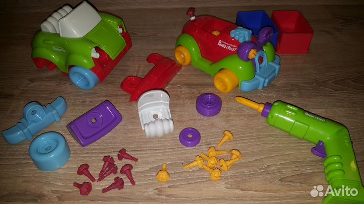 Развивающие фирменные игрушки Chicco,Tiny love