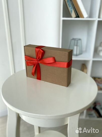 Коробка для подарка