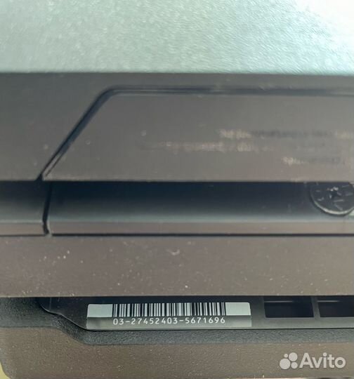 PlayStation 4 Pro 1TB (CUH-7008B)