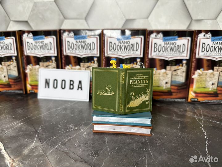 Snoopy Book (Набор фигурок)