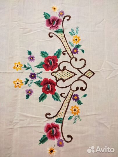 Винтаж накомодник вышитый