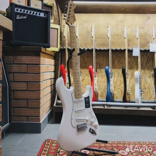 Электрогитара Fender Player Stratocaster MN Polar