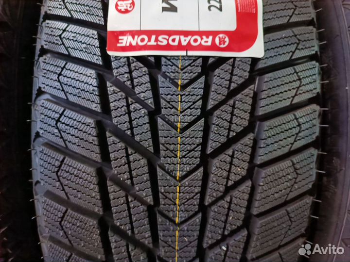 Roadstone Winguard Ice Plus 225/55 R17