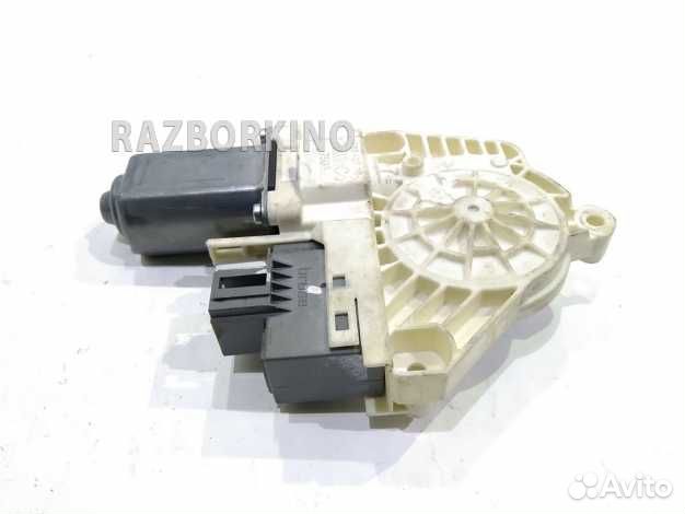 Моторчик переднего левого стеклоподъемника