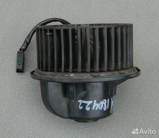 Моторчик печки VW Passat B4