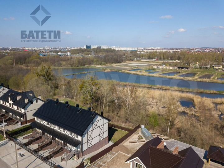 Таунхаус 240 м² на участке 2,6 сот.