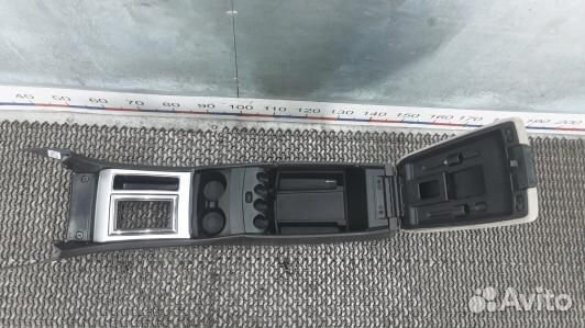 Подлокотник центральный chrysler 300C 1 (4BL18IX01