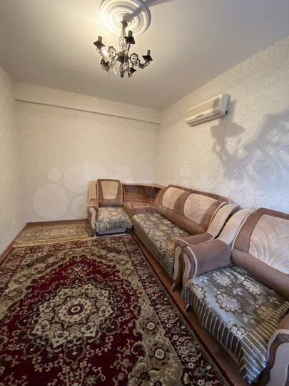 3-к. квартира, 80 м², 1/9 эт.