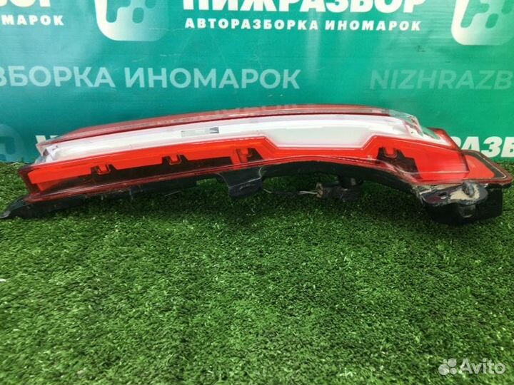 Фонарь в бампер задний правый Genesis Gv70 2020