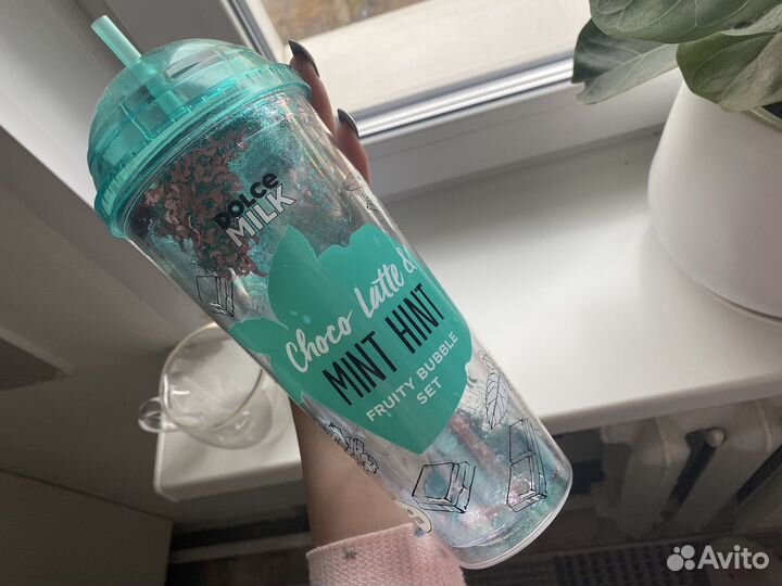 Набор чашка, бутылка и стакан