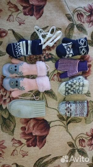 Варежки и шапки зимние