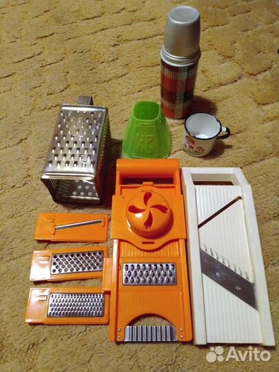 Терка,термос, форма для пасхи, железная кружка