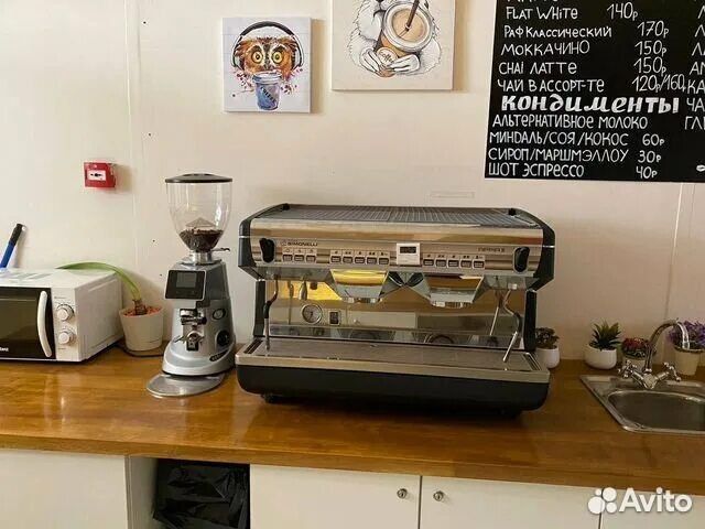 Кофемашина Nuova Simonelli в аренду для кофейни