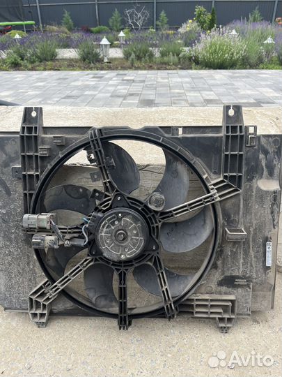 Диффузор вентилятора охлаждения Nisan juke