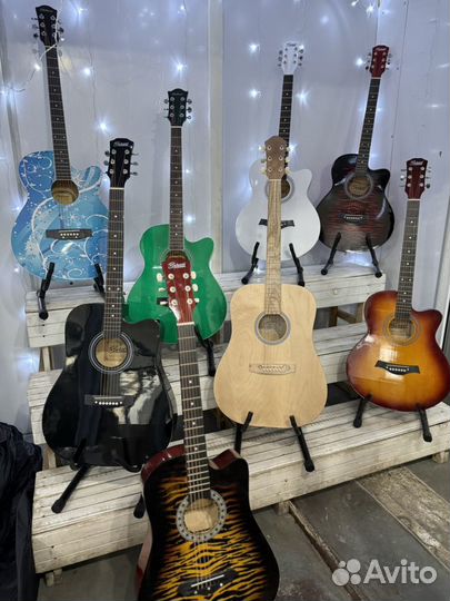 Гитара новая акустическая классическая