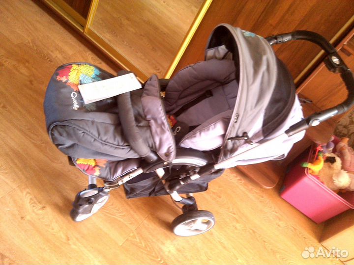 Детская коляска фирмы Capella