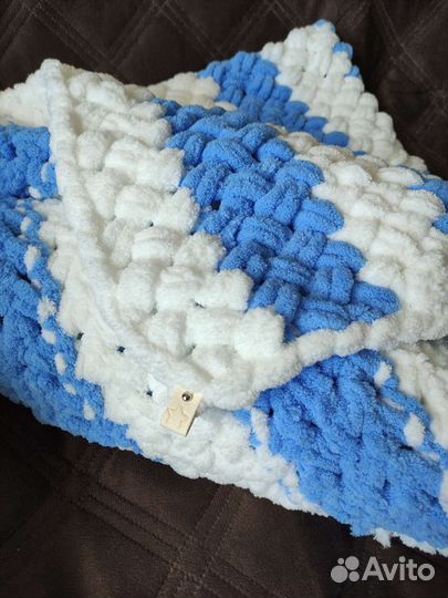 Плед детский вязаный