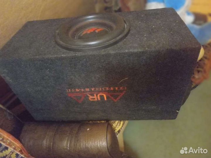 Сабвуфер с коробом