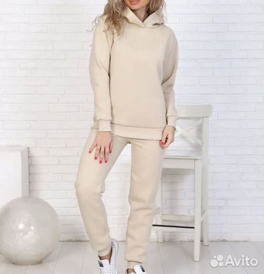 Костюм спортивный