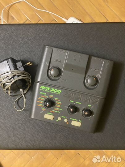 Гитарный процессор zoom RFX 300 Япония