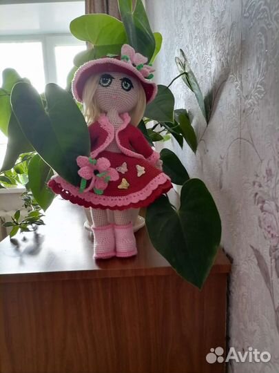 Кукла вязаная
