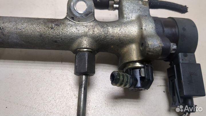 Рампа топливная Mercedes ML W163, 2004