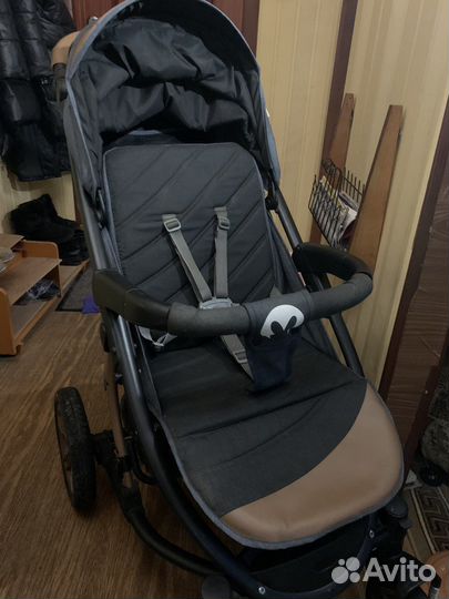 Коляска прогулочная