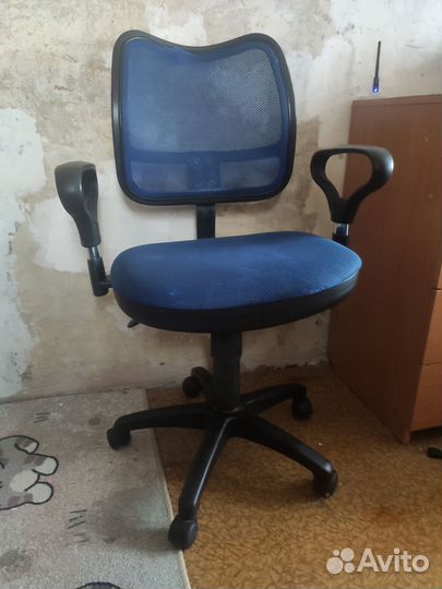 Компьютерное кресло