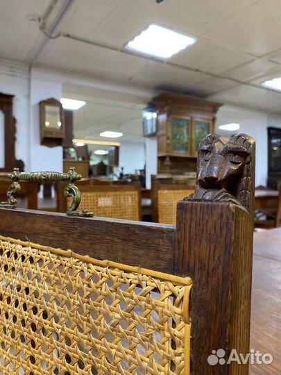 Антикварная мебель