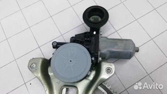 Стеклоподъемник передний правый toyota RAV 4 ZSA3