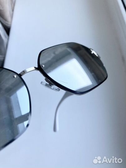 Очки Tom Ford солнцезащитные белые