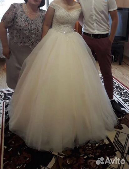 Платье свадебное