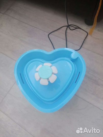 Фонтанчик для кошек