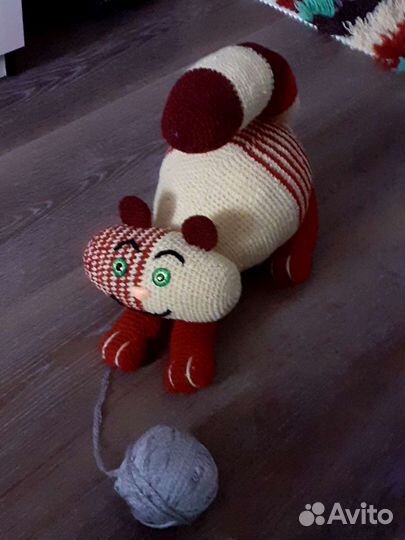 Кот-щекастик