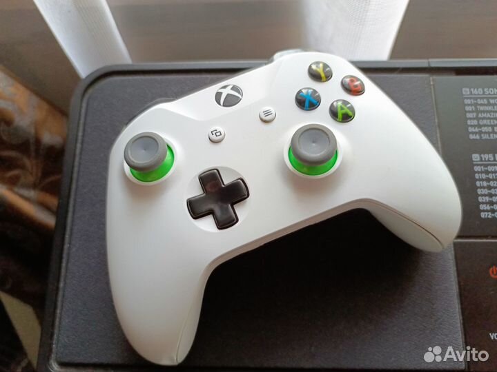 Геймпад xbox one (pc adapter, bluetooth)