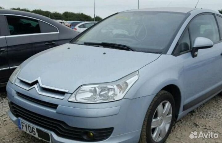 Кронштейн заднего бампера левый Citroen C4 (2005