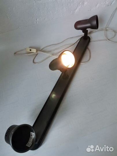 Спот светильник поворотный настенный на три лампы