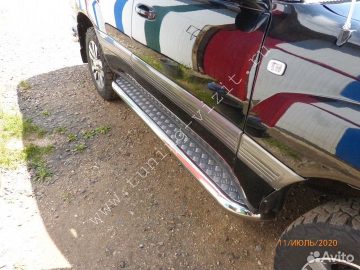 Пороги полированная нержавейка Тойота Лан Круз100