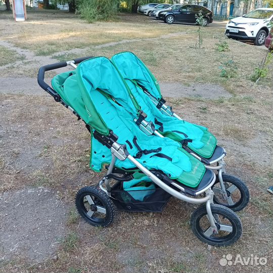 Коляска для двойни