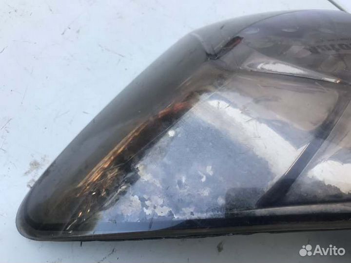 Фонарь задний правый Toyota Auris NRE150