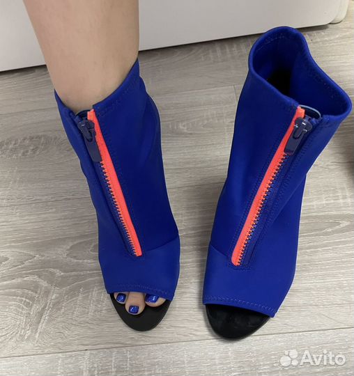 Обувь женская