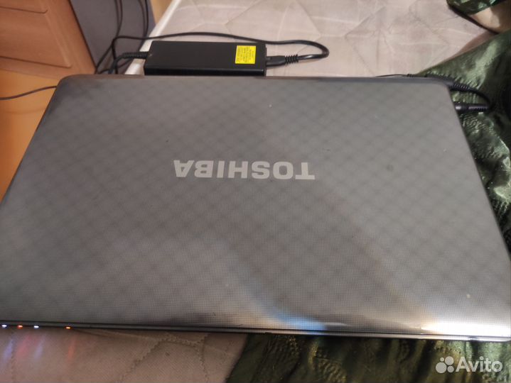 Ноутбук toshiba