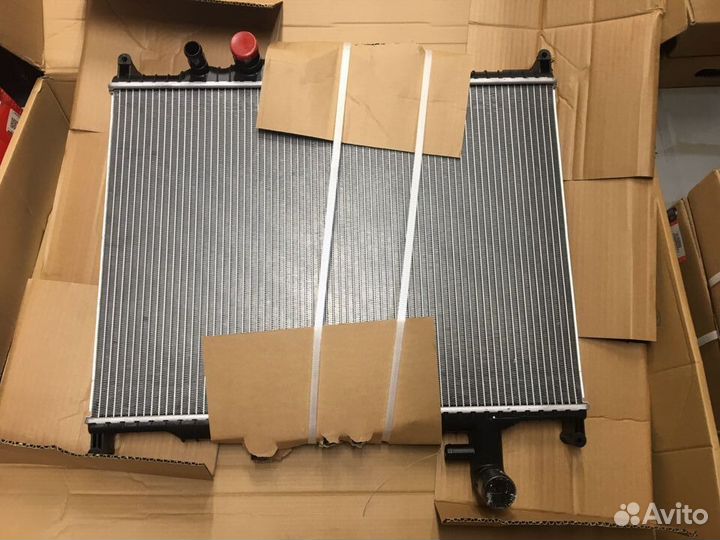 Радиатор охлаждения TDV6 Nissens