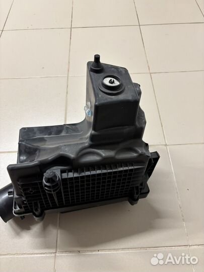 Корпус воздушного фильтра land rover freelander 2