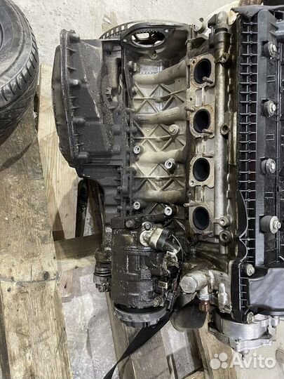 Мотор bmw e53 е63 е65 n62b44