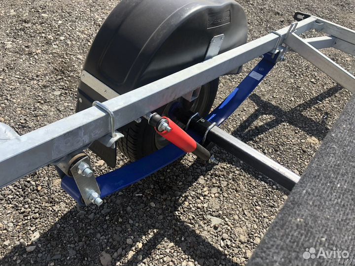 Самосвальный лодочный прицеп Трейлер 4,8 м